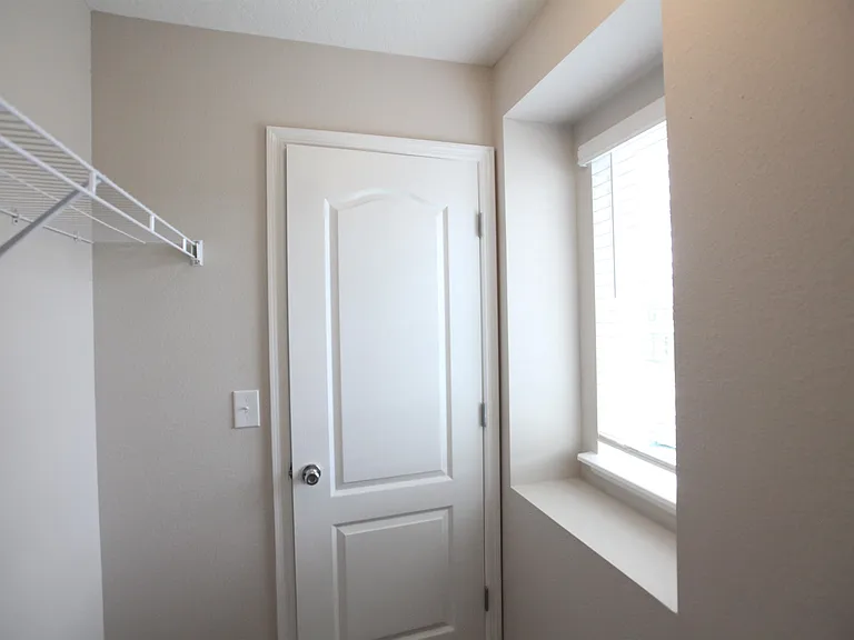 55 Great Star Ct — Photo 18