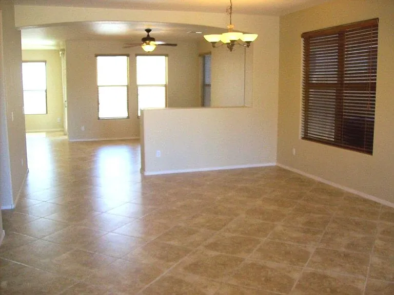 2333 W Mila Way — Photo 8