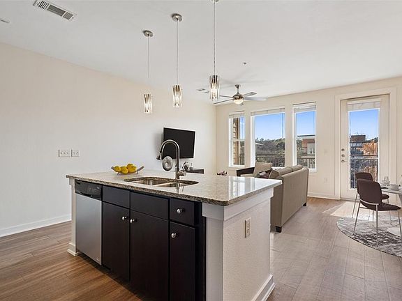 3rd image of 1900 Barton Springs Rd Unit 5007