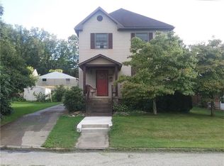 207 E Blake Ave, Connellsville, PA
