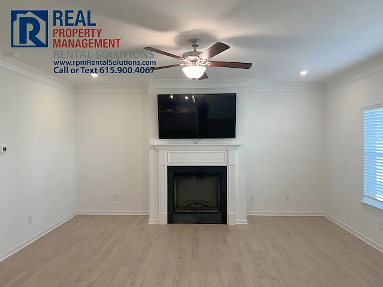 200 Lightwood Dr — Photo 5