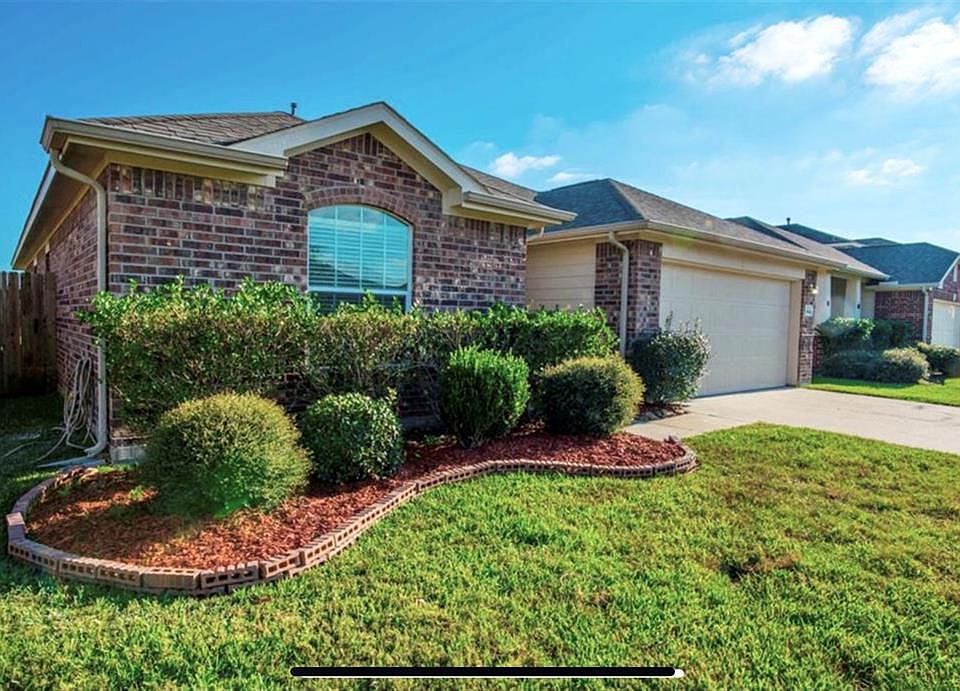 1st image of 10906 Barker Gate Ct