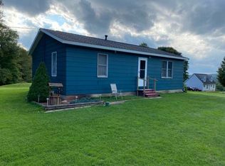 2701 Jones Hill Rd, Sugar Grove, PA 16350