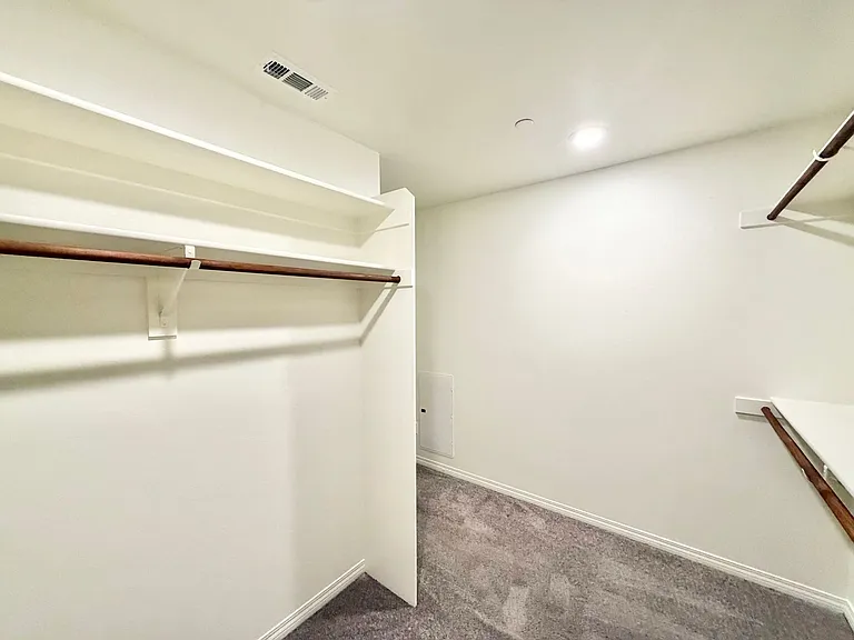 30136 Sutton Ct — Photo 32
