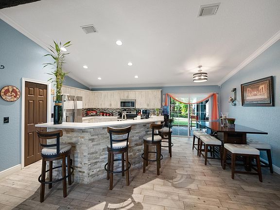3rd image of 521 SE Voltair Terrace