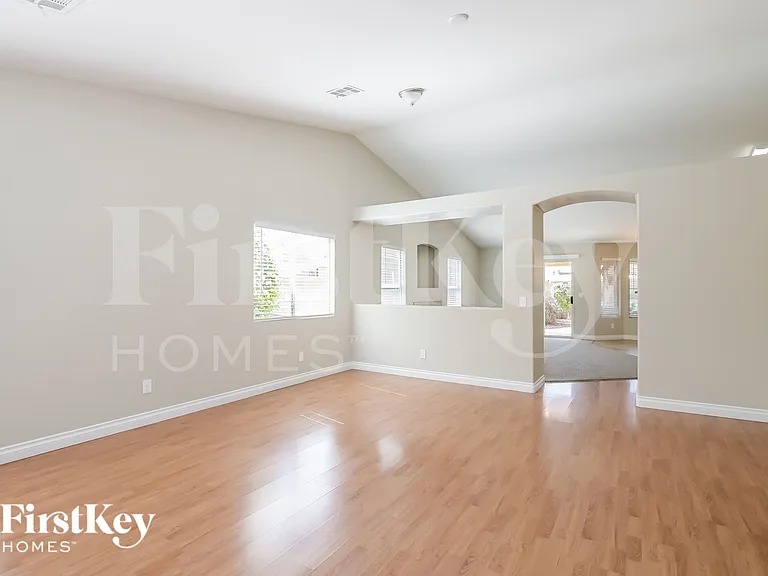 811 Mesa Pine Ct — Photo 5