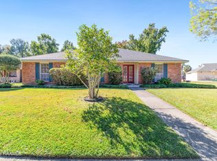 100 Papwood Cir, Lafayette, LA 70503