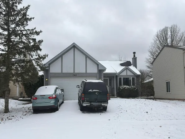 1363 Burns Dr, Elgin, IL 60120