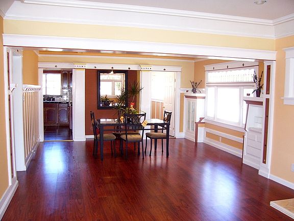 Gorgeous Living & Dining Room