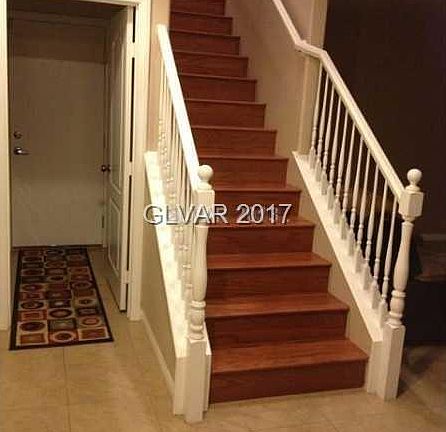 3rd image of 16 Harbor Pines Ct