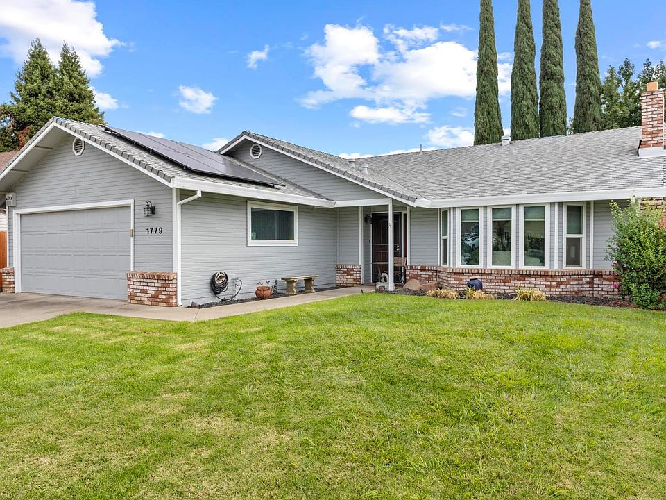 1st image of 1779 Tamarack Dr