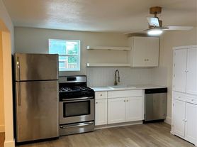 408 Randall St, Pasadena, TX