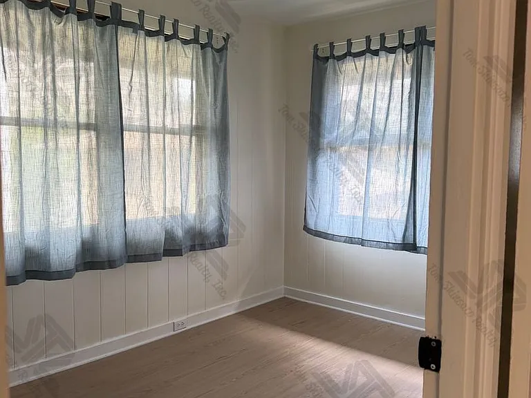 2459 Kapiolani Blvd — Photo 2