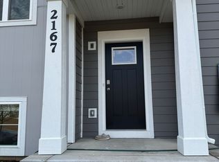 2167 Yellowstone Blvd, Mundelein, IL 60060