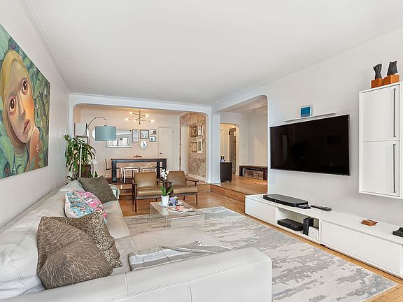 4th image of 180 W 93rd St APT 2E