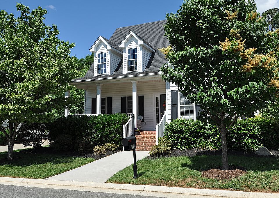 1st image of 337 Wyndhurst Dr