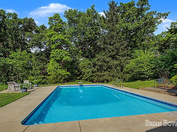 5th image of 4383 Honey Creek Ave NE