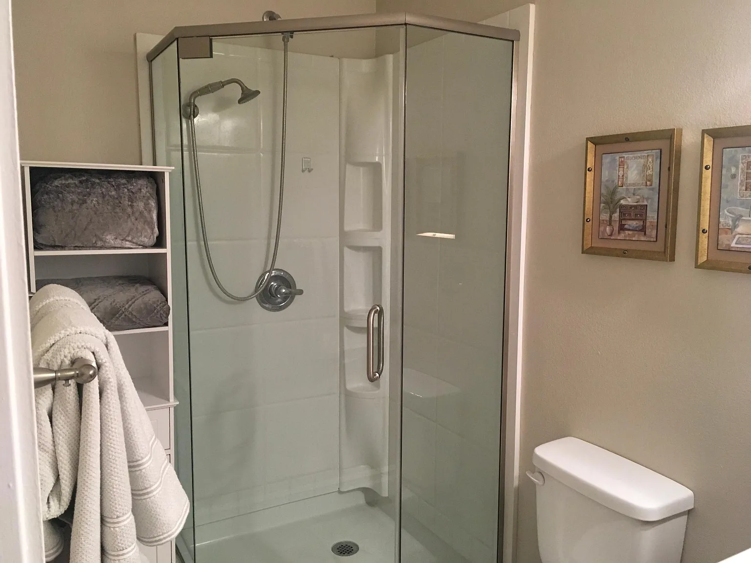 14392 Four Winds Rd — Photo 1