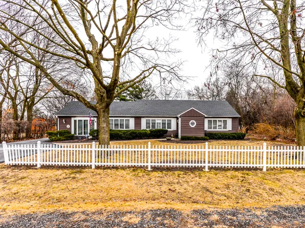 5803 Harvey Ave, La Grange Highlands, IL 60525