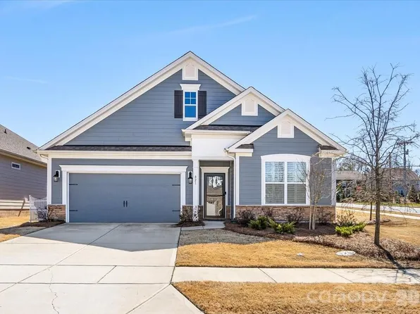 821 Latrobe Dr, Iron Station, NC 28080