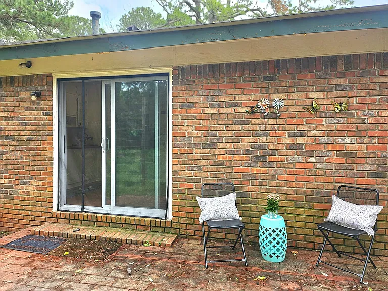 2730 Carolyn Dr SE — Photo 18