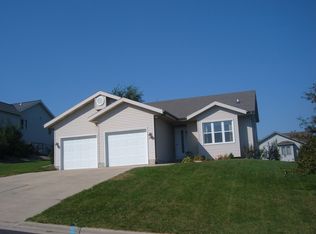 806 Karow St, Deforest, WI 53532