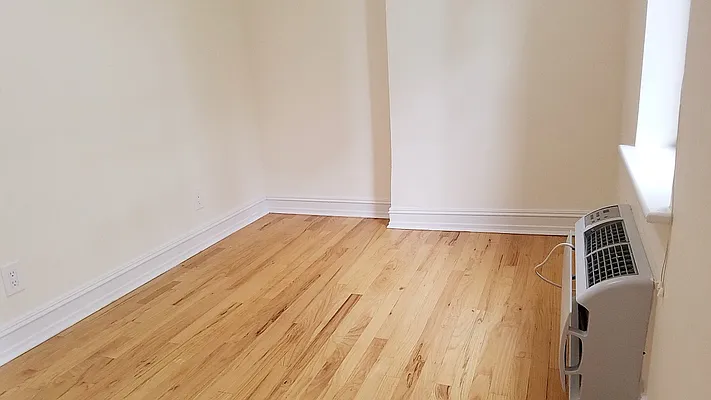 Rented by Corcoran | media 11