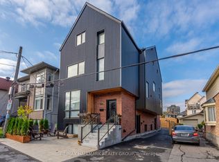 130 Glenora St #2B, Ottawa, ON K1S1J3