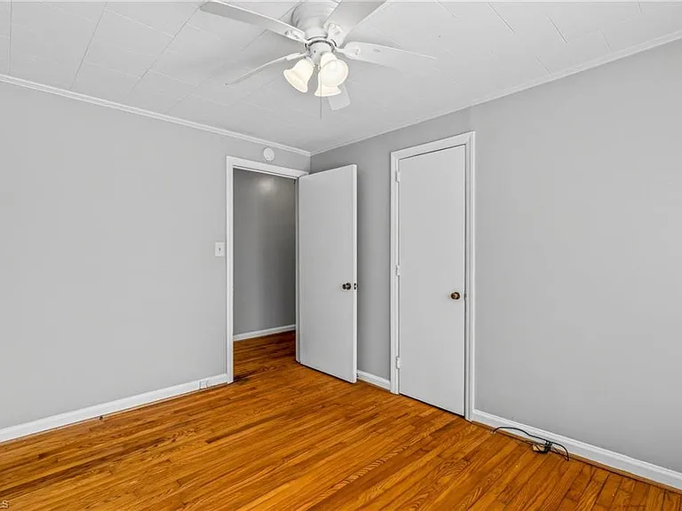 720 S Elam Ave — Photo 14