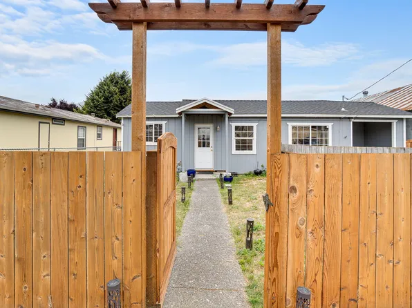 258 1st Ave, Rio Dell, CA 95562