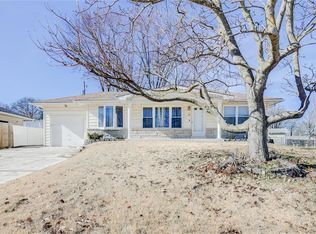 34 Buckley Meadows Dr, Saint Louis, MO 63125