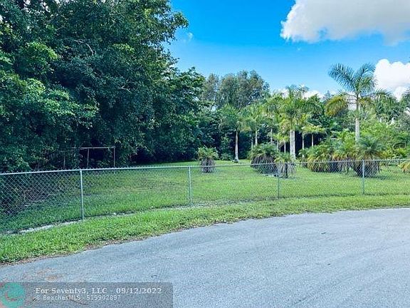 5th image of 12050 NW 20th St
