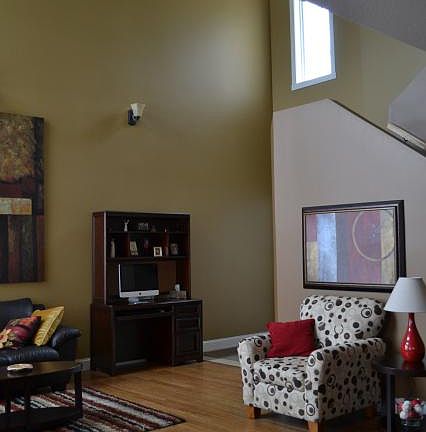 5th image of 3535 22nd Ave S