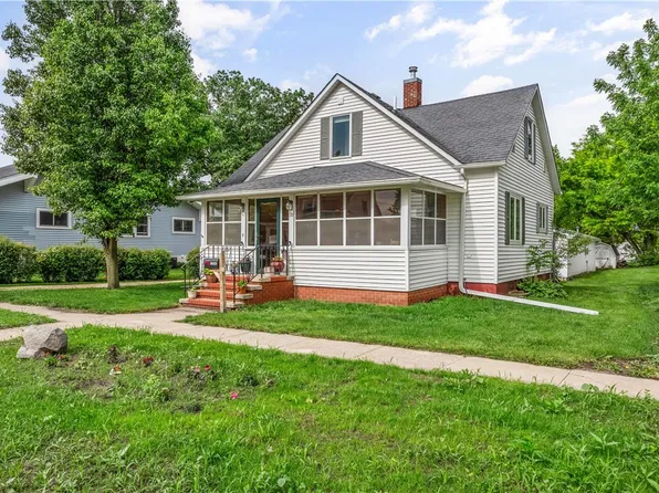 112 S Walnut St, Madrid, IA 50156