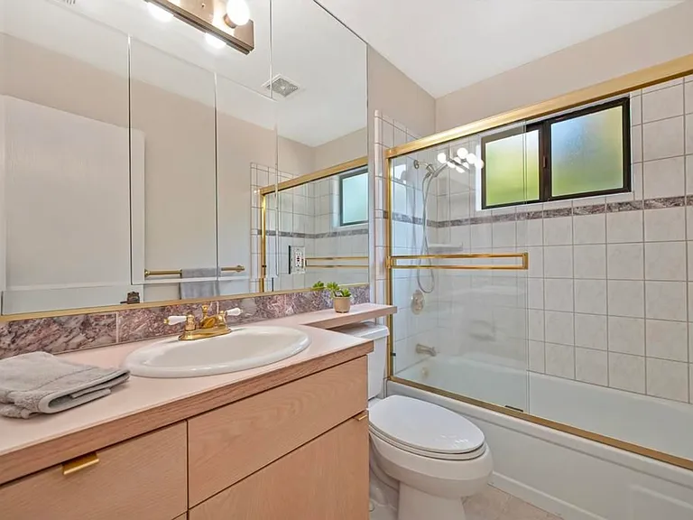 1545 Wimbledon Dr — Photo 15