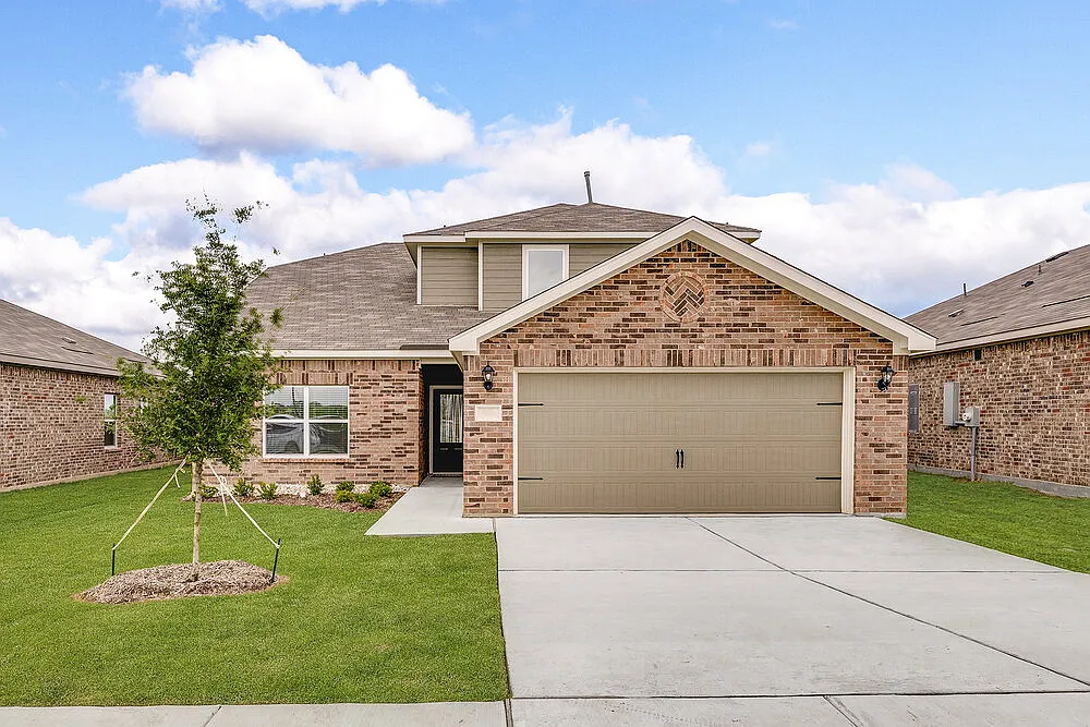 4 bed, 2.5 bath, 2173 sqft, $2,517 — Photo 1