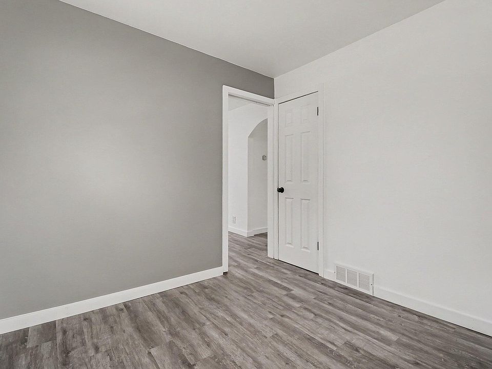 466 W Maxlow Ave, photo 14