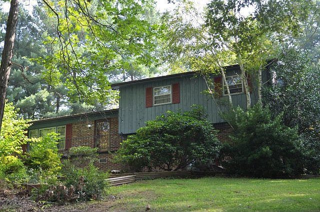 1st image of 2818 Lakeland Dr