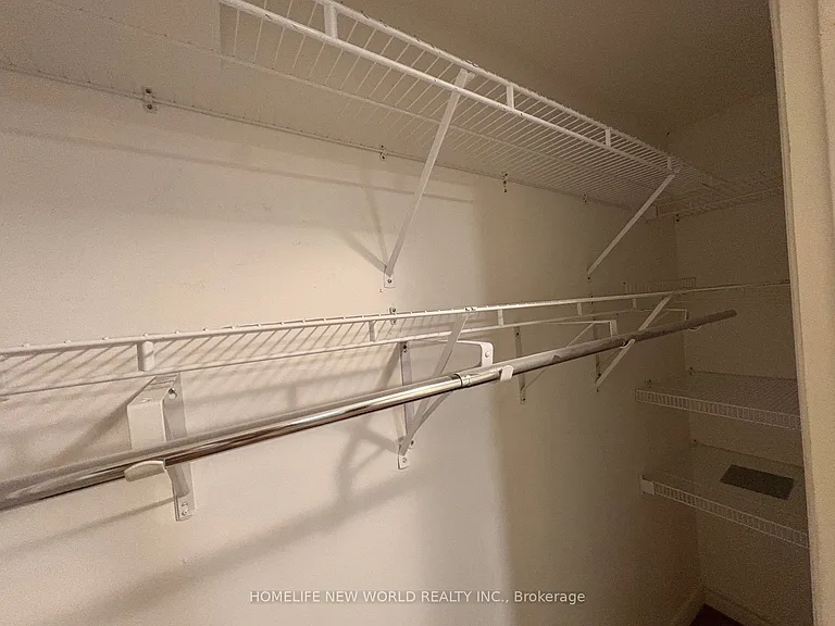 41 Majestic Dr #BASEMENT — Photo 20