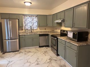 11230 Valley Bend Dr, Germantown, MD 20876