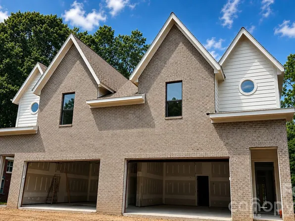 2625 Springway Dr, Charlotte, NC 28205