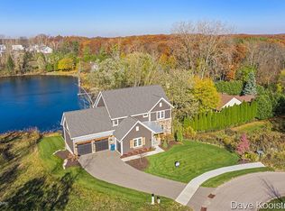 2148 Birch Hill Ct NE #34, Grand Rapids, MI 49525