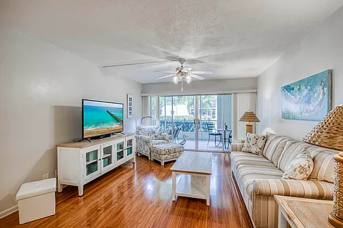 11 Westwood Ave #103A Photo 1