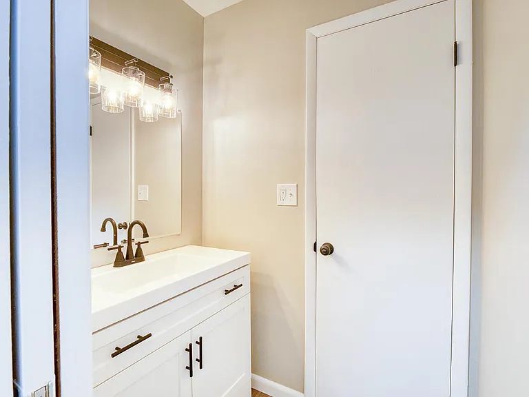 1675 Cedarwood Dr #B — Photo 22