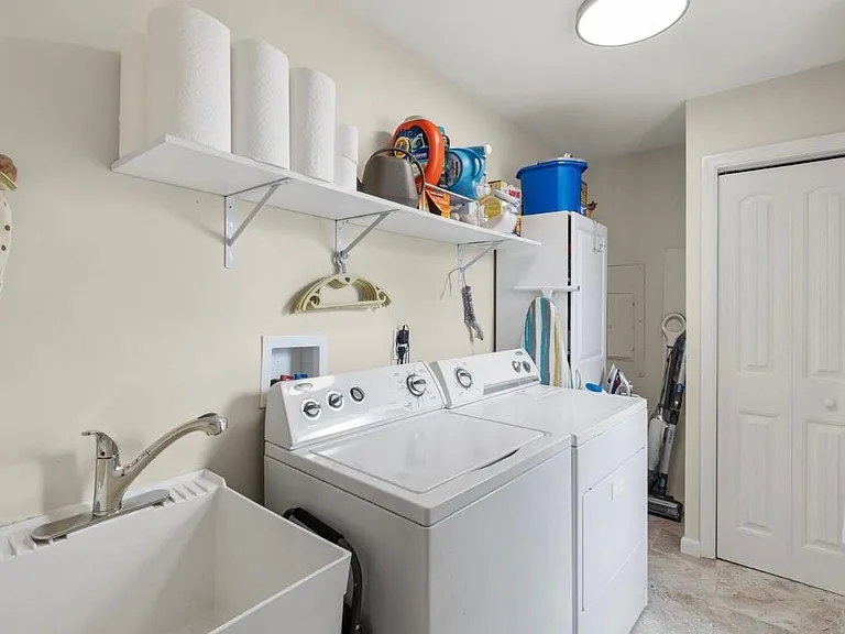 232 Bass Dr — Photo 11