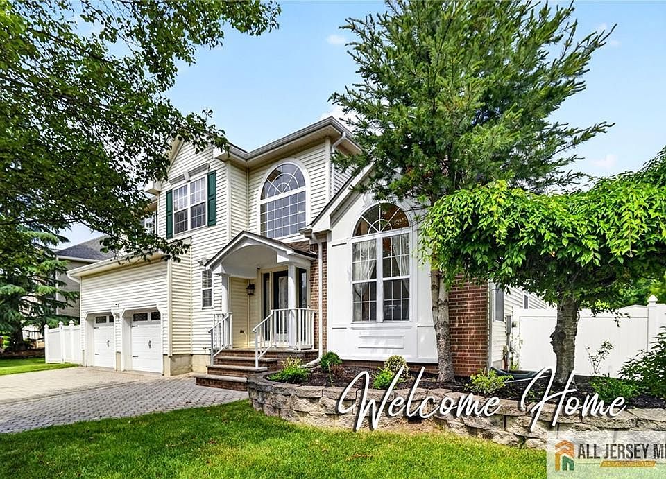 1st image of 36 Monticello Way