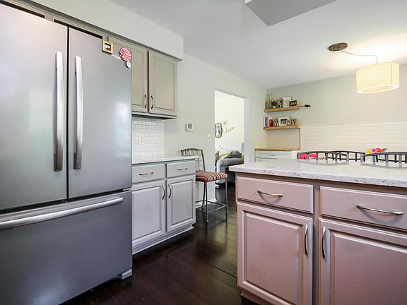 5th image of 7345 Ventura Dr SE
