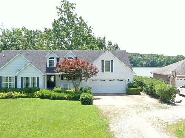 1444 Sunrise Point, Greenville, IL 62246