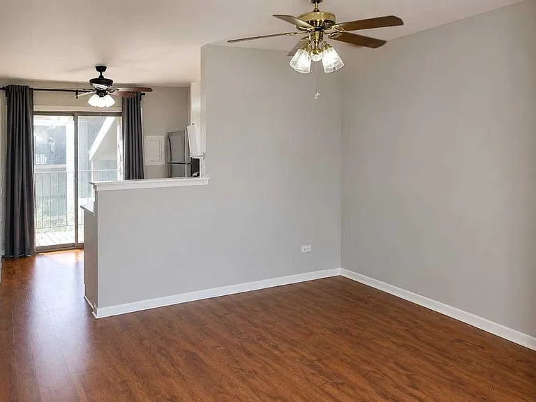 182 Waters Edge Dr #301 — Photo 5