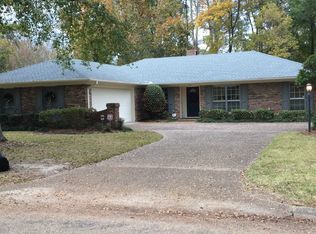 5464 River Thames Rd, Jackson, MS 39211